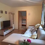 Gemuetliche 3-zimmer-wohnung Mit Kupfertalblick