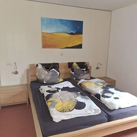 Gemuetliche 3-Zimmer-Wohnung Mit Kupfertalblick Apartamento *
