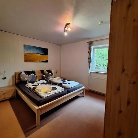 Gemuetliche 3-zimmer-wohnung Mit Kupfertalblick דירה Forchtenberg